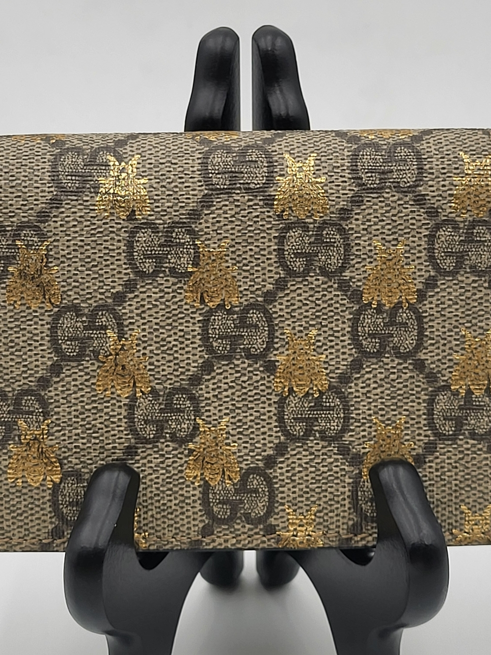 Gucci 508757 GG Supreme Bee Bi-fold Wallet Authentic..